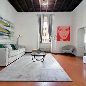 Apartment Leonina4 Cozy, Rome
